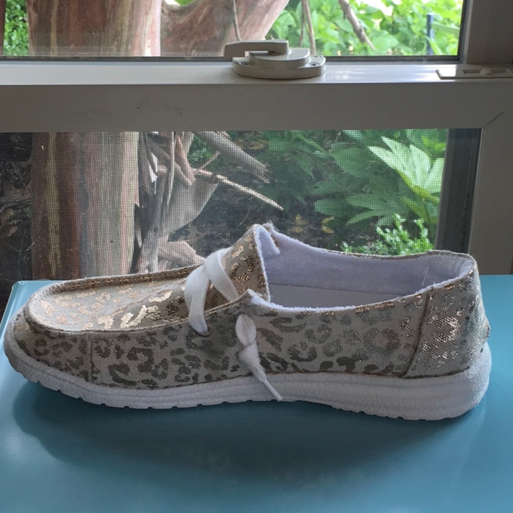 Metallic Rose Gold Cheetah Print Shoe